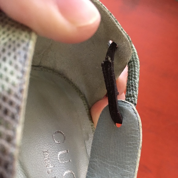 Vintage Gucci heels - Picture 4 of 8